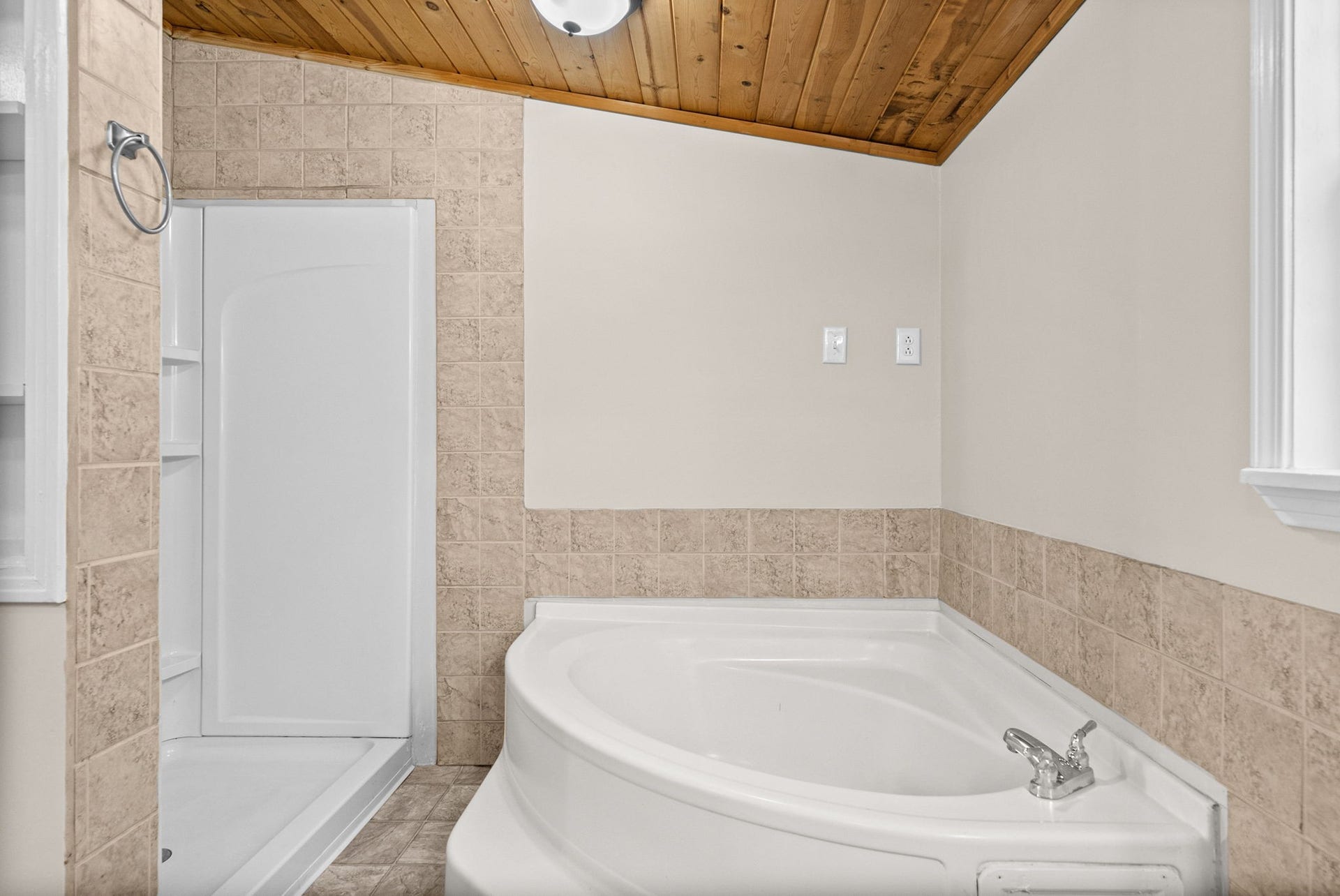4751 Devers Rd, Southside, TN 37171 4751 Devers Rd, Southside, TN 37171