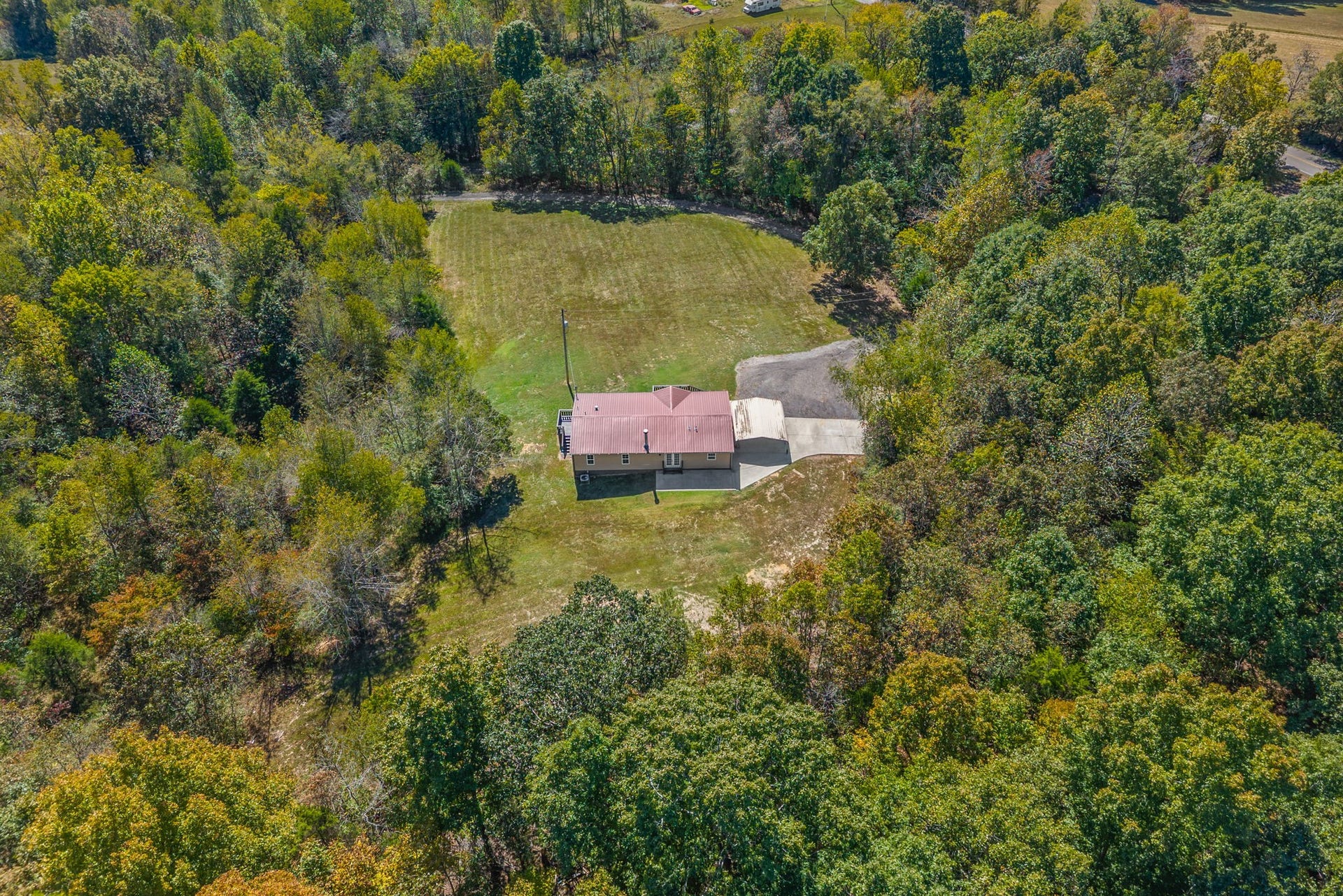 4751 Devers Rd, Southside, TN 37171 4751 Devers Rd, Southside, TN 37171