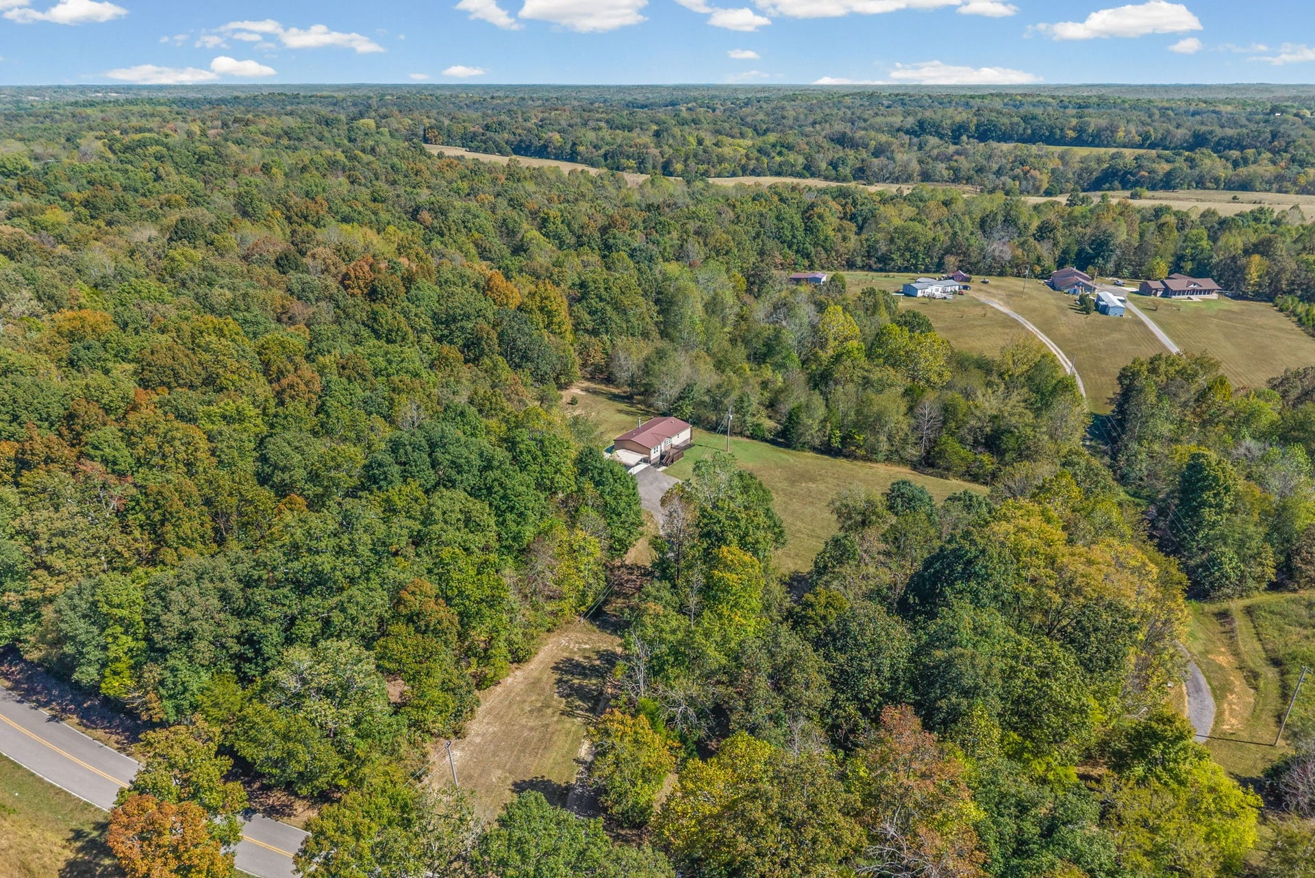 4751 Devers Rd, Southside, TN 37171 4751 Devers Rd, Southside, TN 37171