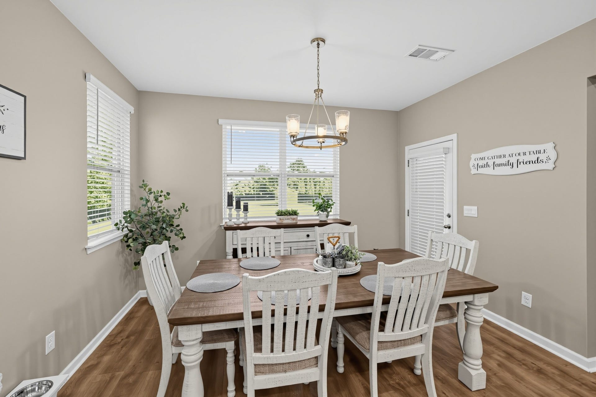 321 Greymoor Ln, Cookeville, TN 38501