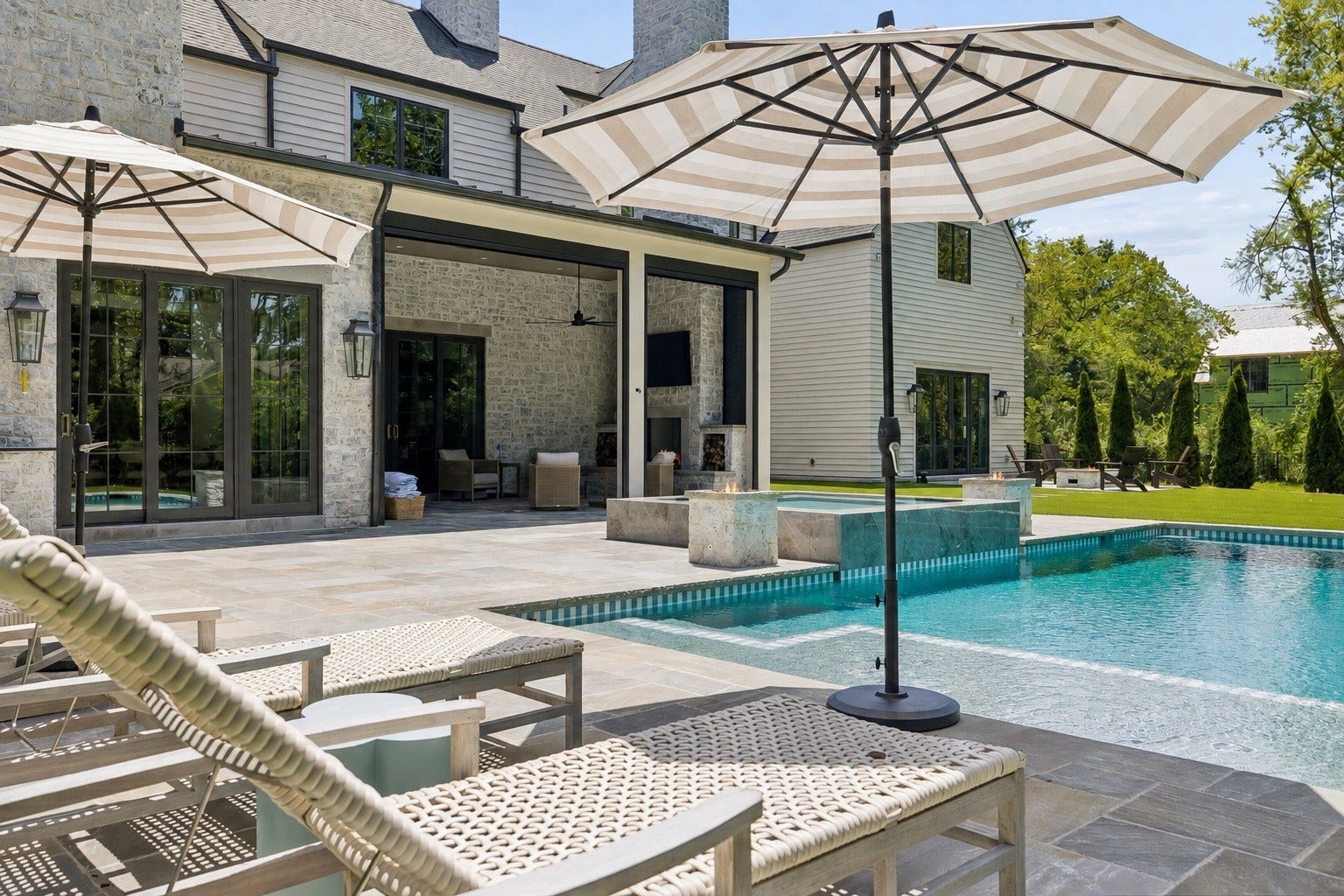 2013 Stonehurst Dr, Nashville, TN 37215 2013 Stonehurst Dr, Nashville, TN 37215