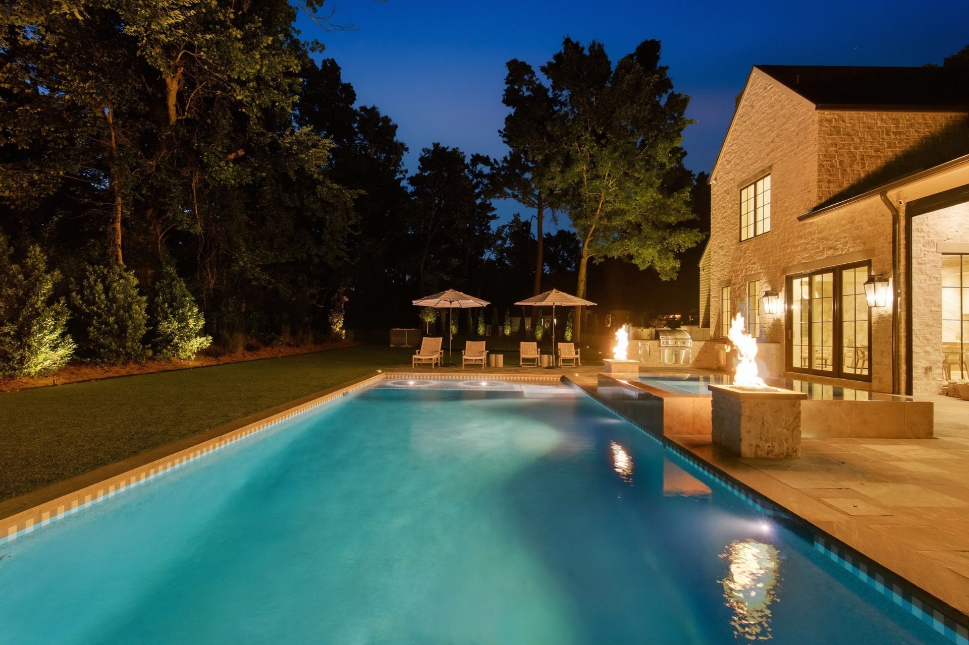 2013 Stonehurst Dr, Nashville, TN 37215 2013 Stonehurst Dr, Nashville, TN 37215
