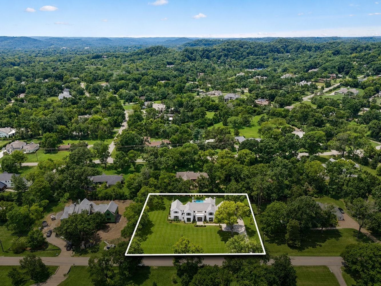 2013 Stonehurst Dr, Nashville, TN 37215 2013 Stonehurst Dr, Nashville, TN 37215