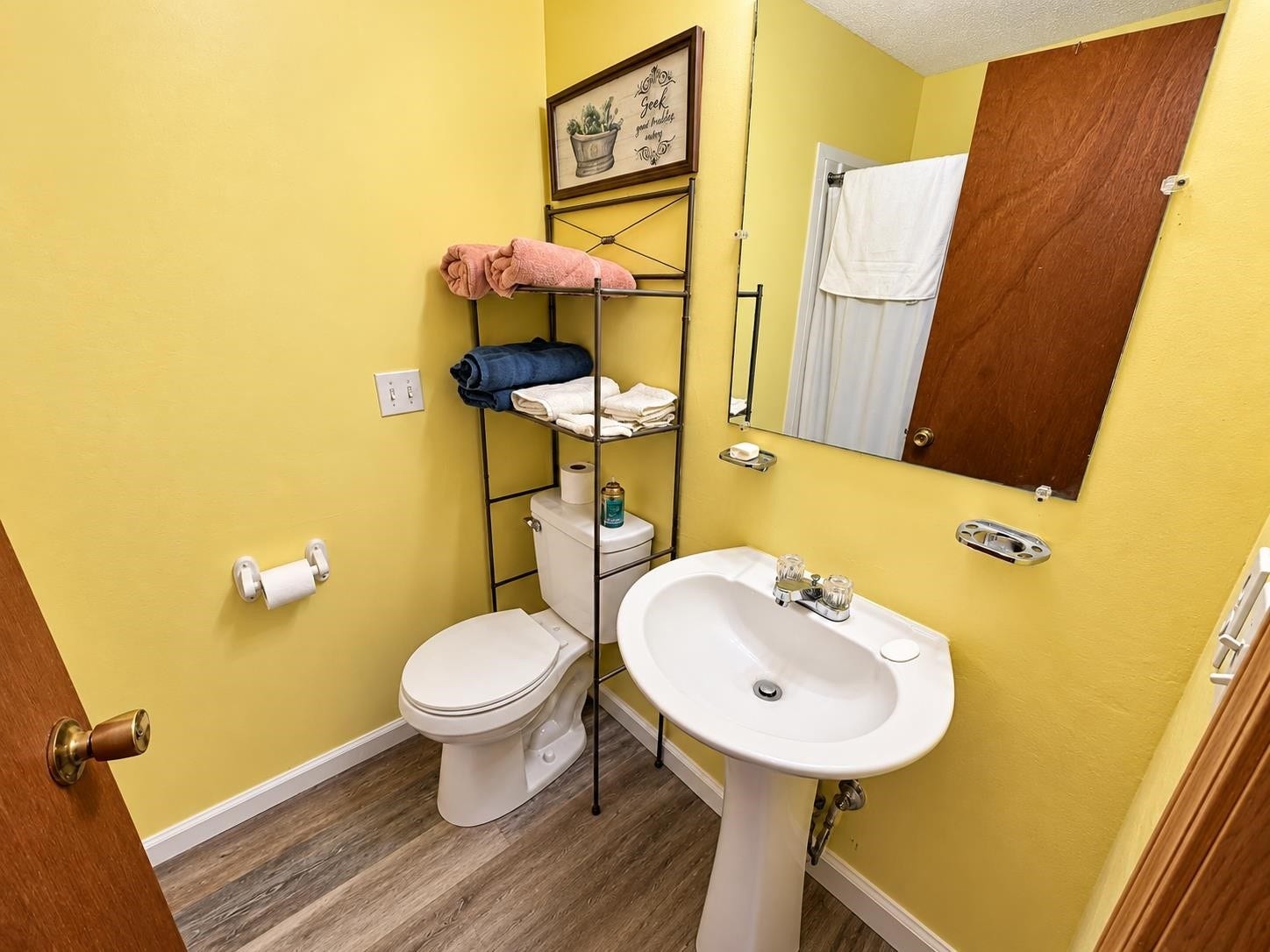 305 THIRD AVE, Collinwood, TN 38450 305 THIRD AVE, Collinwood, TN 38450