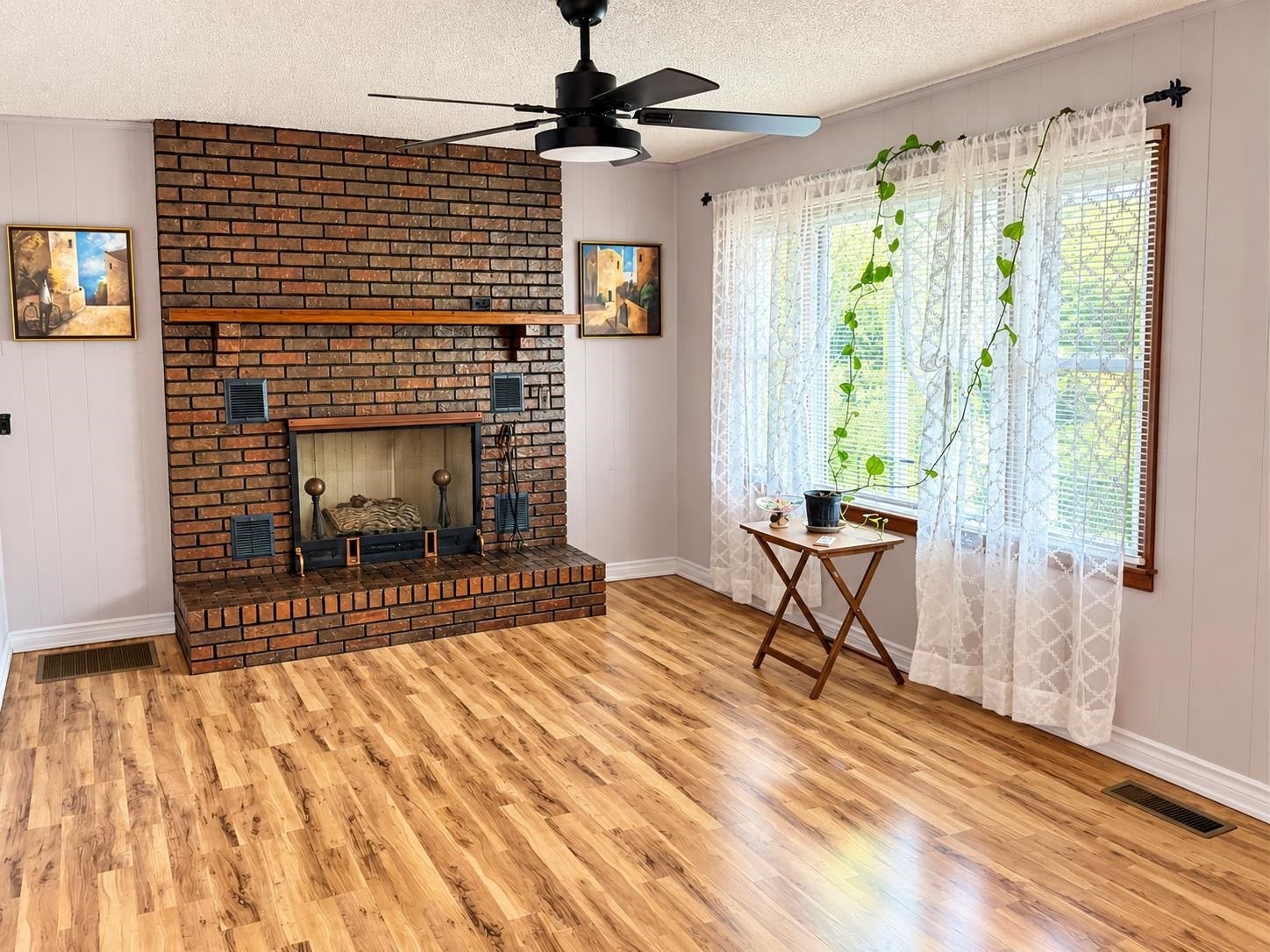 305 THIRD AVE, Collinwood, TN 38450 305 THIRD AVE, Collinwood, TN 38450
