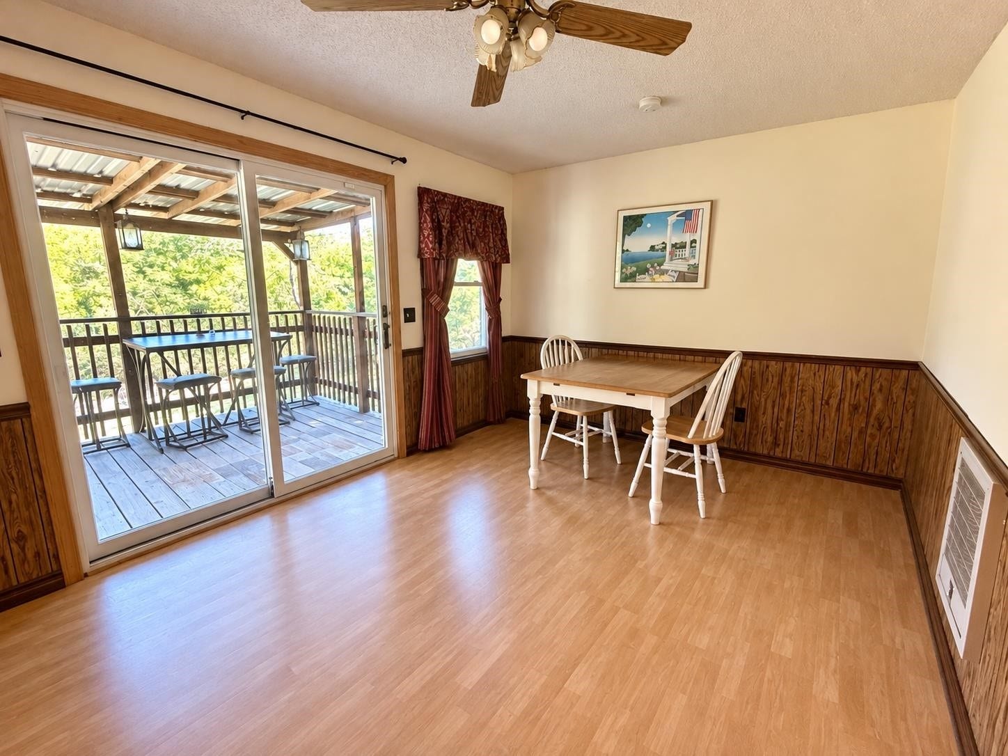 305 THIRD AVE, Collinwood, TN 38450 305 THIRD AVE, Collinwood, TN 38450