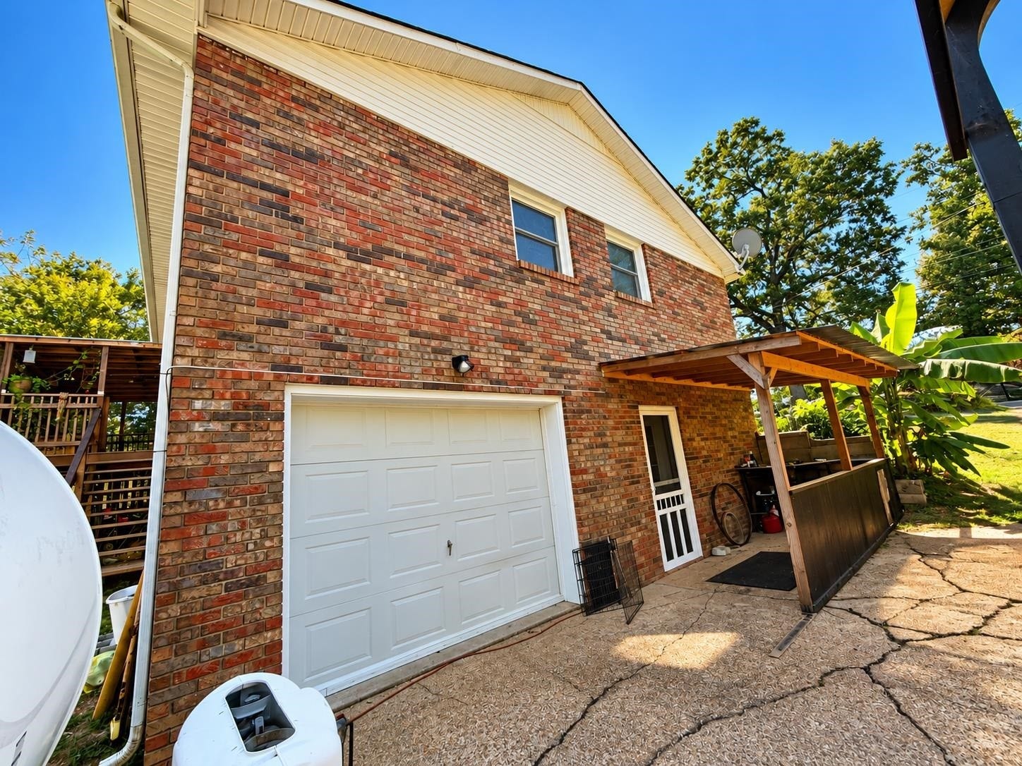 305 THIRD AVE, Collinwood, TN 38450 305 THIRD AVE, Collinwood, TN 38450