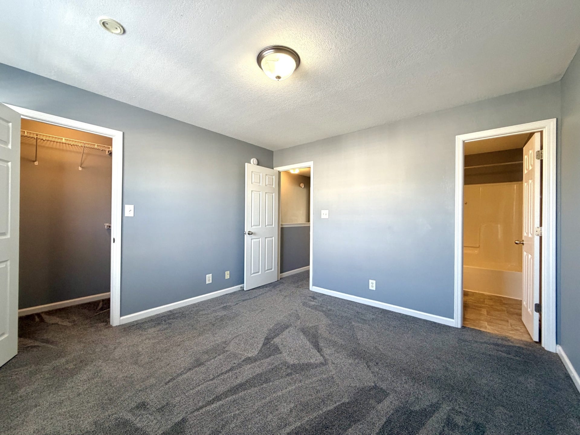 70 John Sevier Ave, Clarksville, TN 37040 70 John Sevier Ave, Clarksville, TN 37040