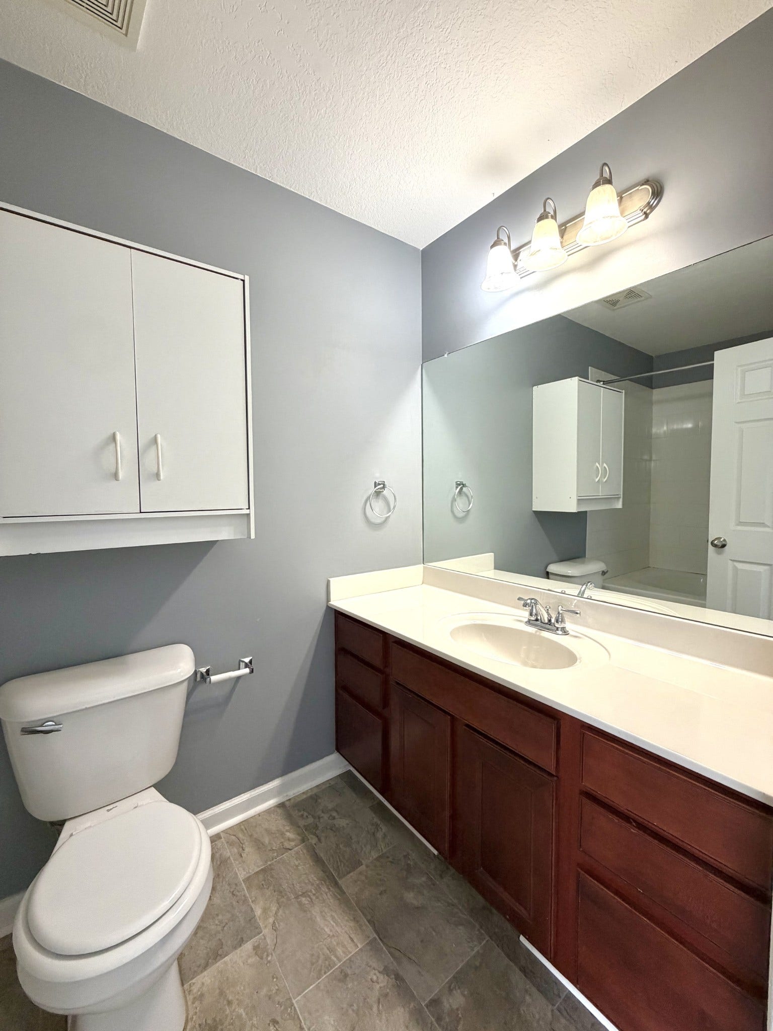 70 John Sevier Ave, Clarksville, TN 37040 70 John Sevier Ave, Clarksville, TN 37040