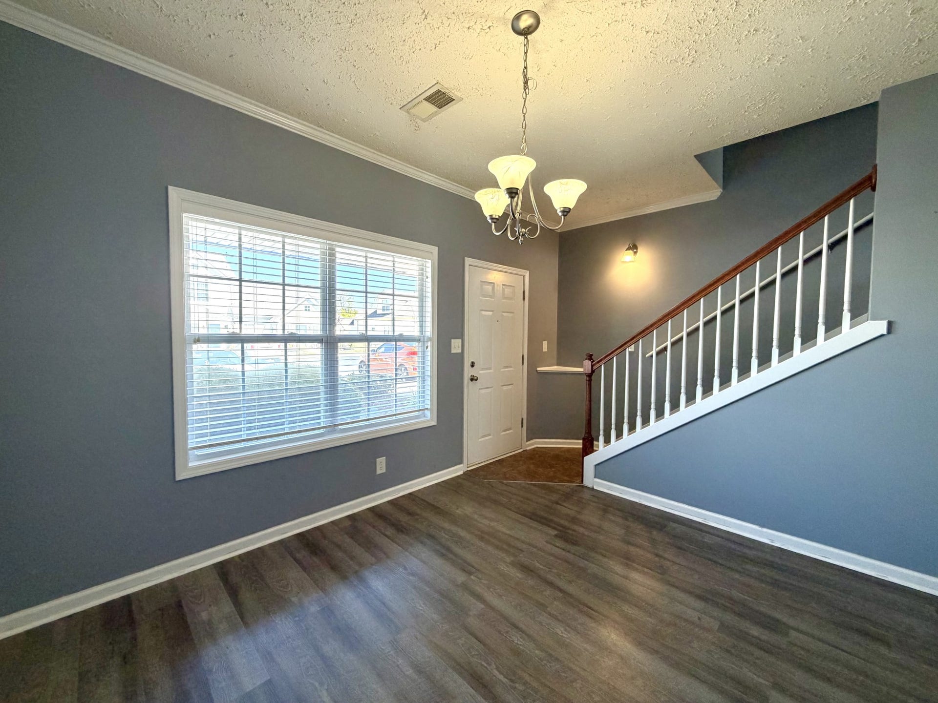 70 John Sevier Ave, Clarksville, TN 37040 70 John Sevier Ave, Clarksville, TN 37040