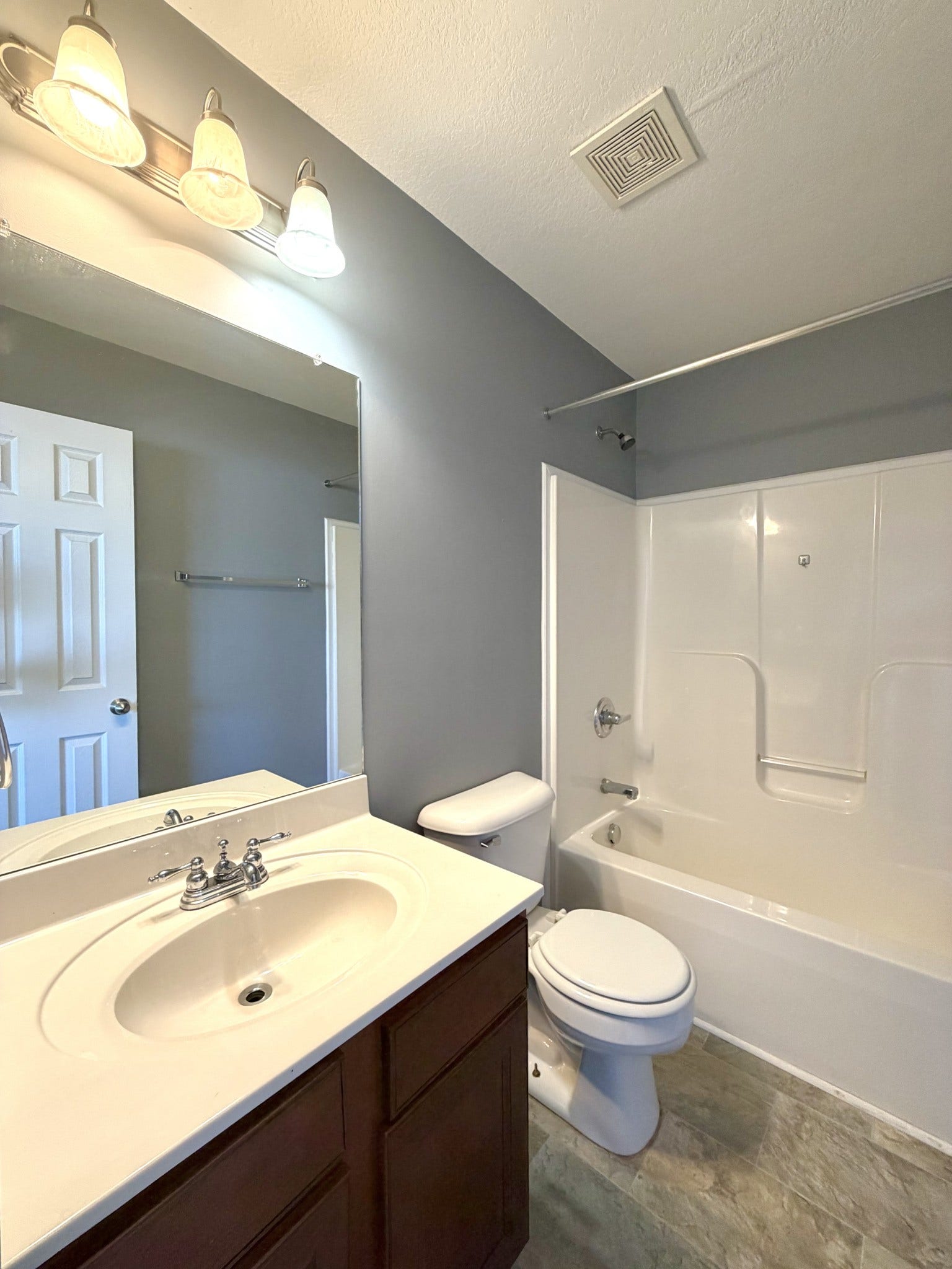 70 John Sevier Ave, Clarksville, TN 37040 70 John Sevier Ave, Clarksville, TN 37040