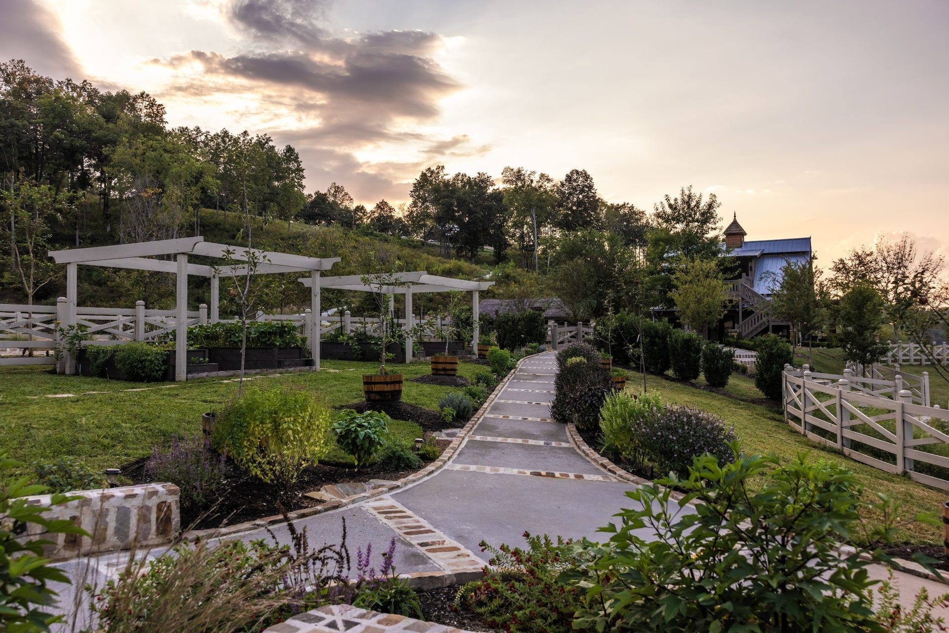 4273 Algie Sewell Rd, Columbia, TN 38401 4273 Algie Sewell Rd, Columbia, TN 38401