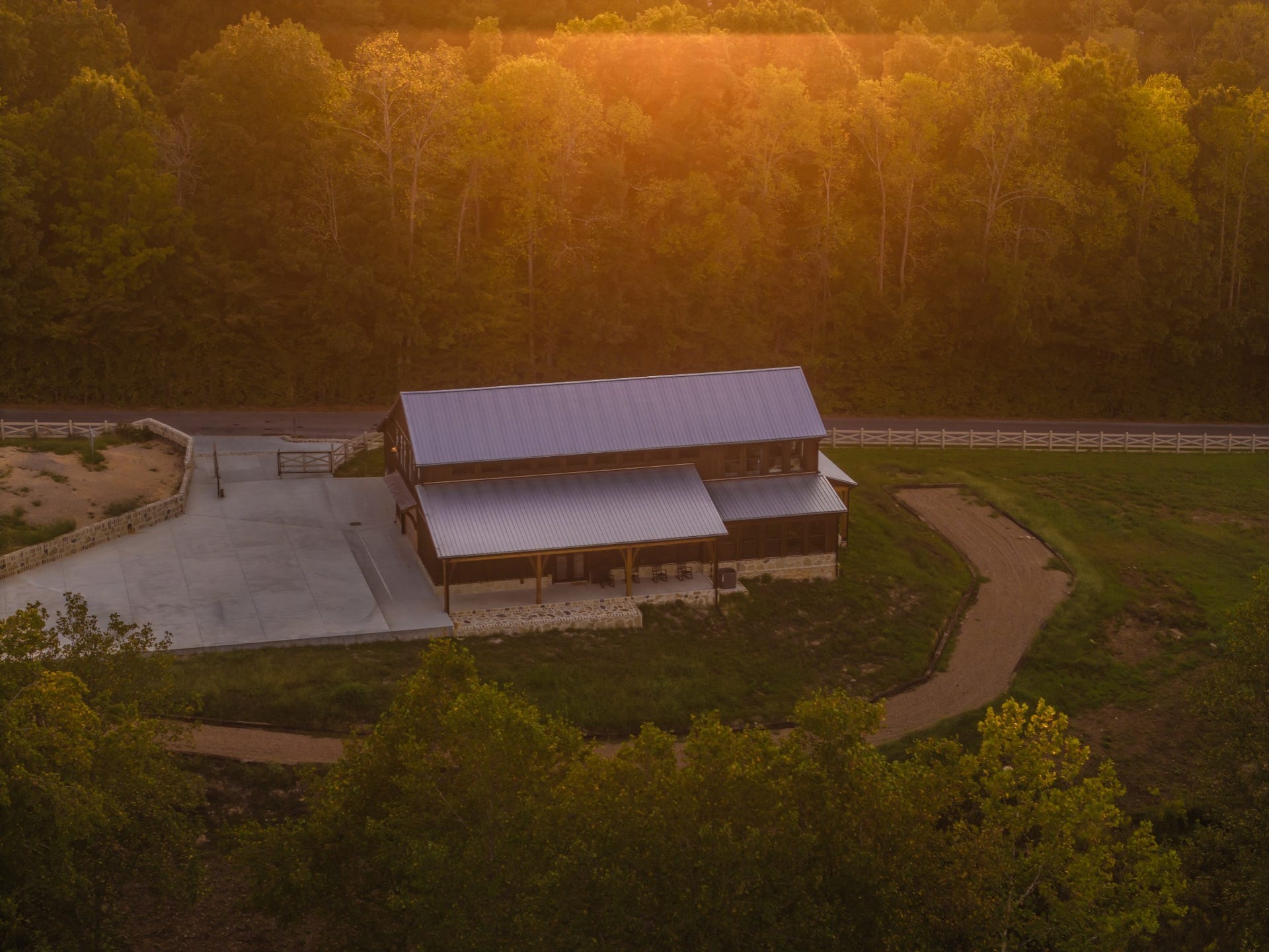 4273 Algie Sewell Rd, Columbia, TN 38401 4273 Algie Sewell Rd, Columbia, TN 38401