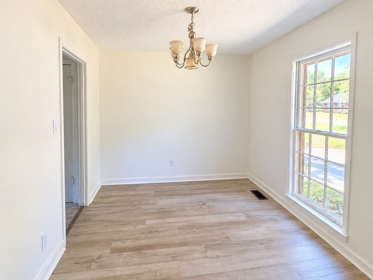 14 Commanche Cv, Jackson, TN 38305 14 Commanche Cv, Jackson, TN 38305