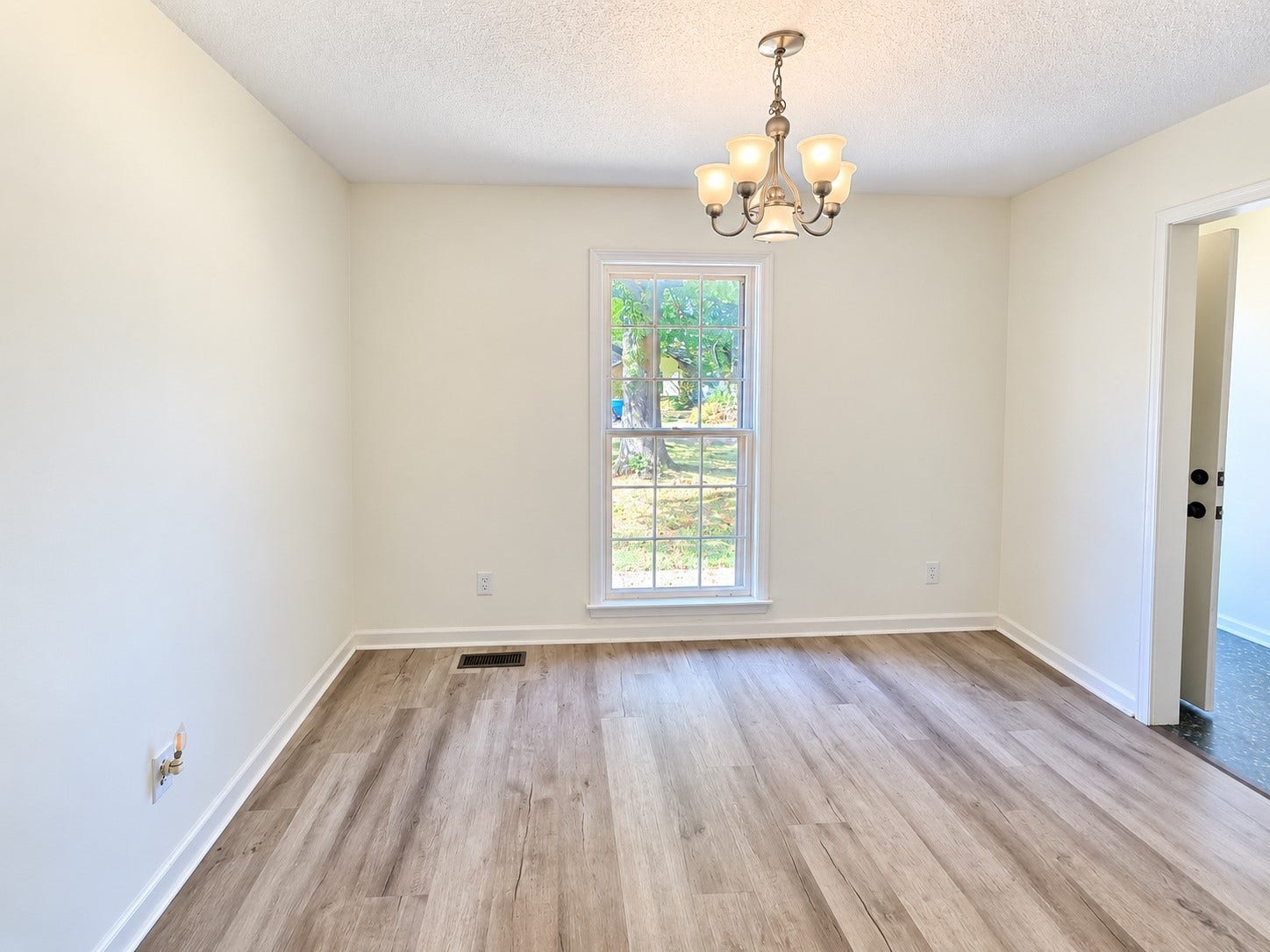 14 Commanche Cv, Jackson, TN 38305 14 Commanche Cv, Jackson, TN 38305