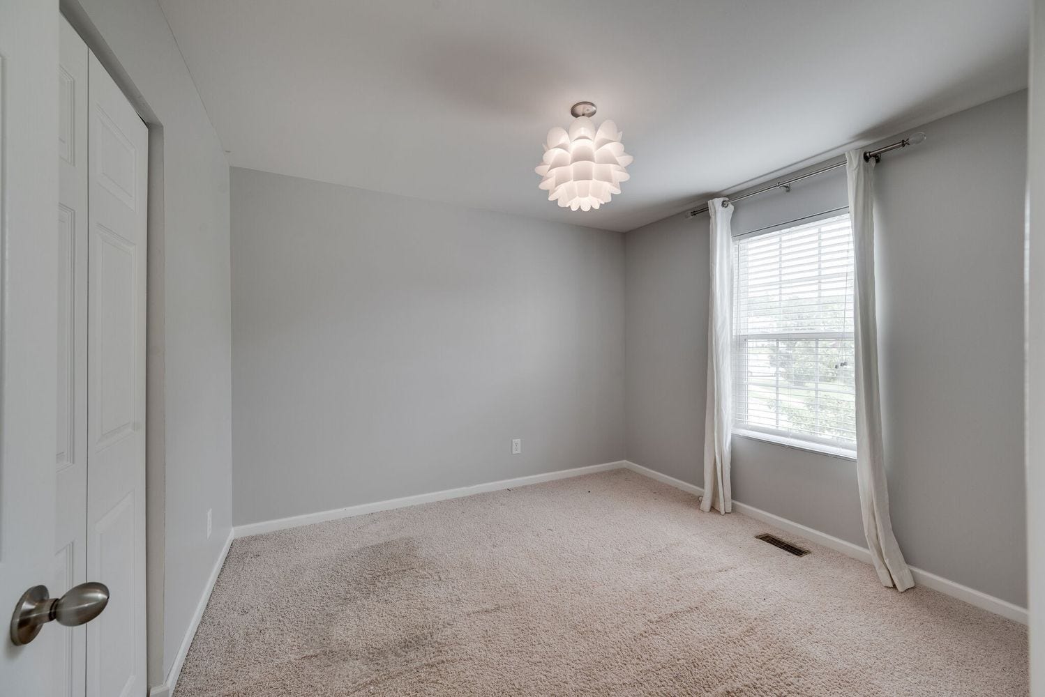 5348 Ryan Allen Cir, Whites Creek, TN 37189 5348 Ryan Allen Cir, Whites Creek, TN 37189