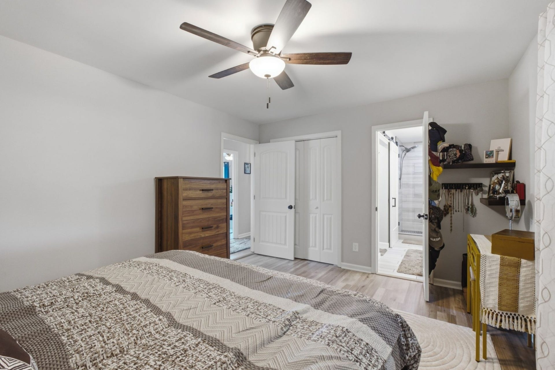 79 E Hill St, Mount Juliet, TN 37122 79 E Hill St, Mount Juliet, TN 37122