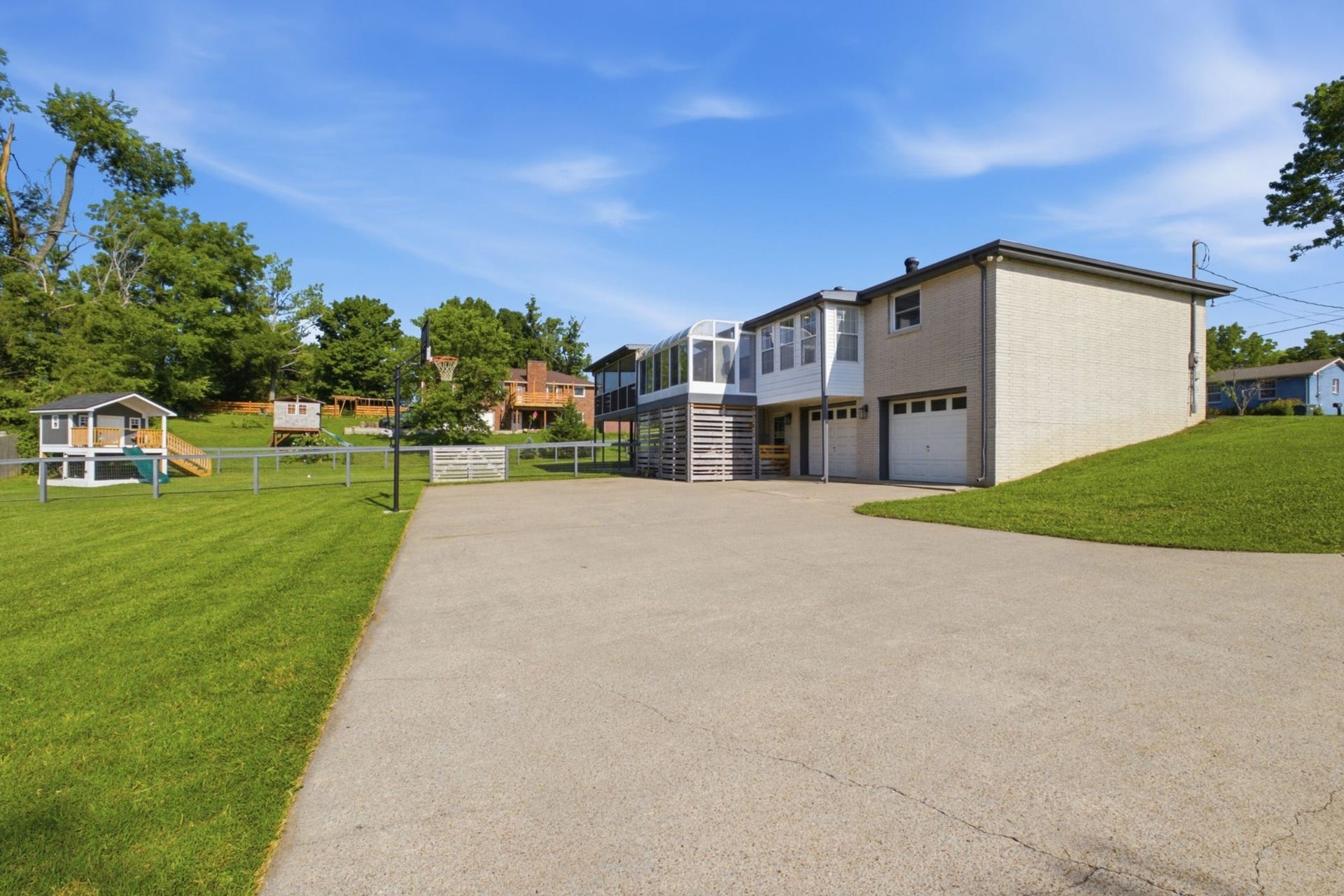79 E Hill St, Mount Juliet, TN 37122 79 E Hill St, Mount Juliet, TN 37122