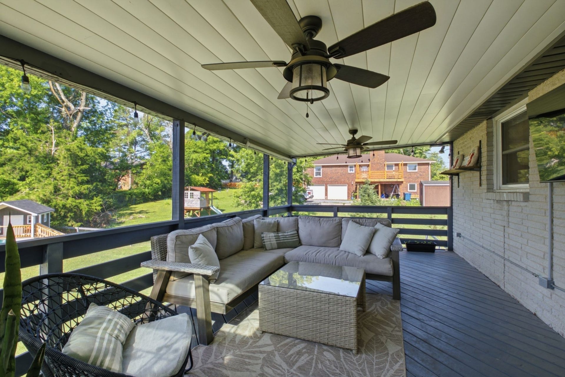 79 E Hill St, Mount Juliet, TN 37122 79 E Hill St, Mount Juliet, TN 37122