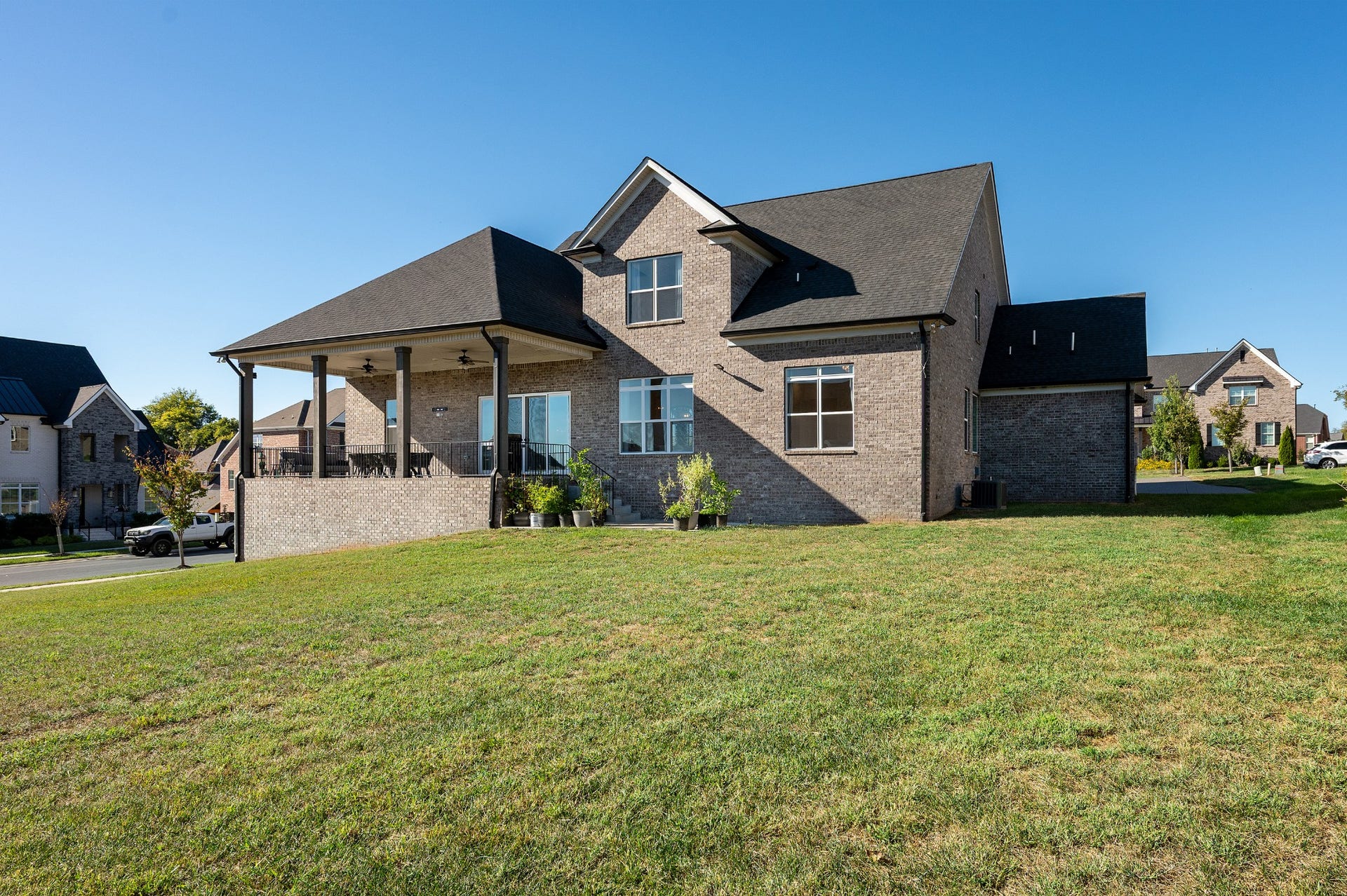 1011 Keeneland Dr, Gallatin, TN 37066 1011 Keeneland Dr, Gallatin, TN 37066
