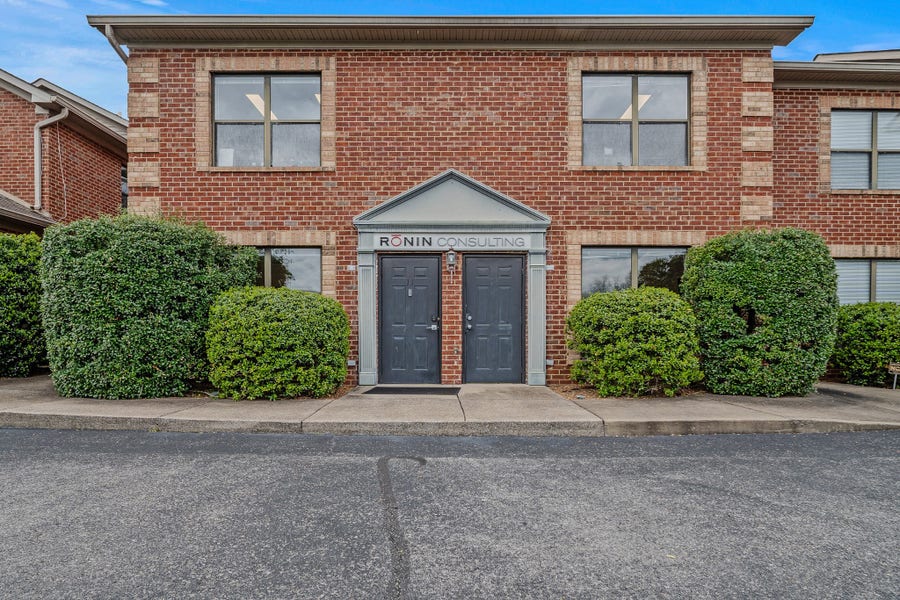 Property photo for 504 Autumn Springs Ct, Franklin, TN
