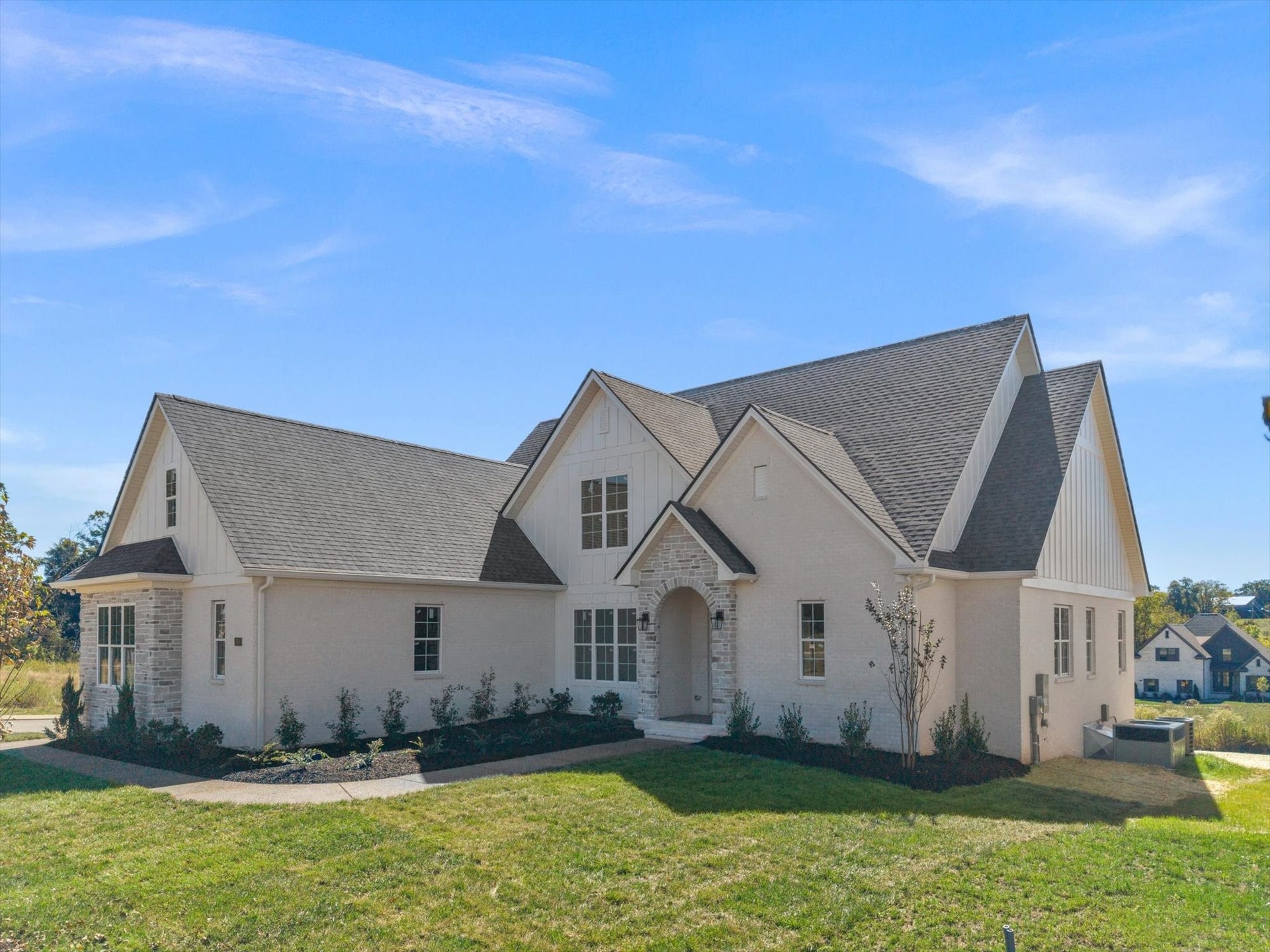 816 Brookdale Ct, Lebanon, TN 37087