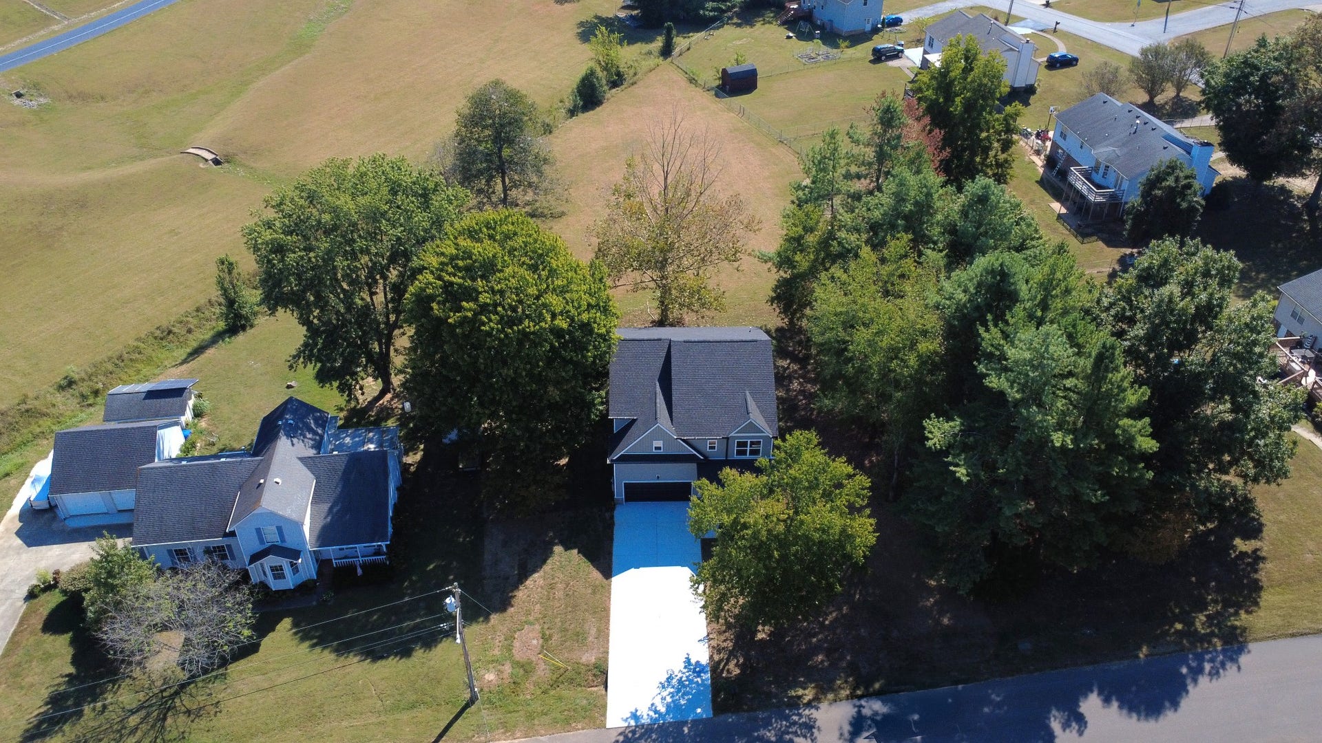 402 Forrest Dr, Columbia, TN 38401 402 Forrest Dr, Columbia, TN 38401