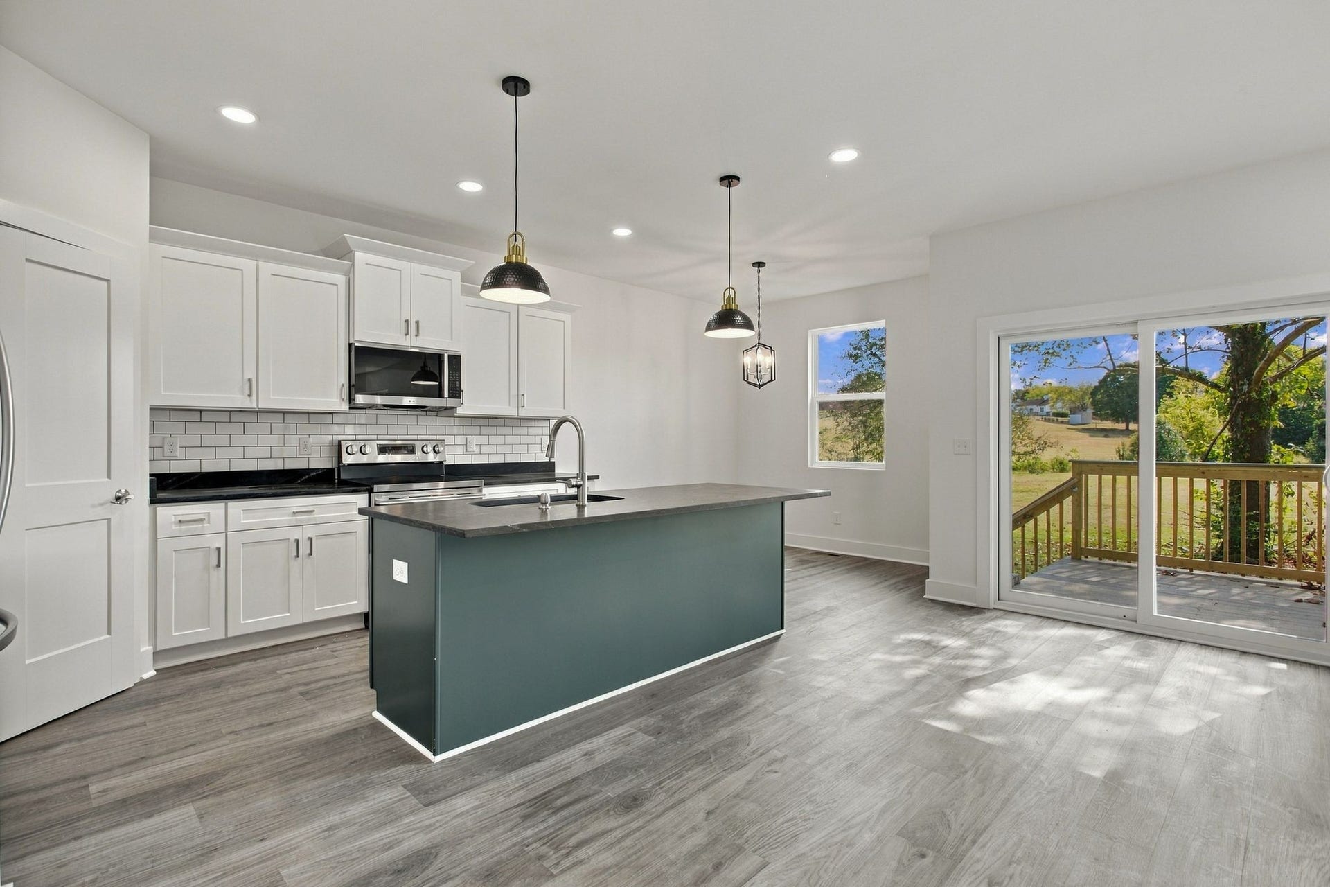 402 Forrest Dr, Columbia, TN 38401 402 Forrest Dr, Columbia, TN 38401