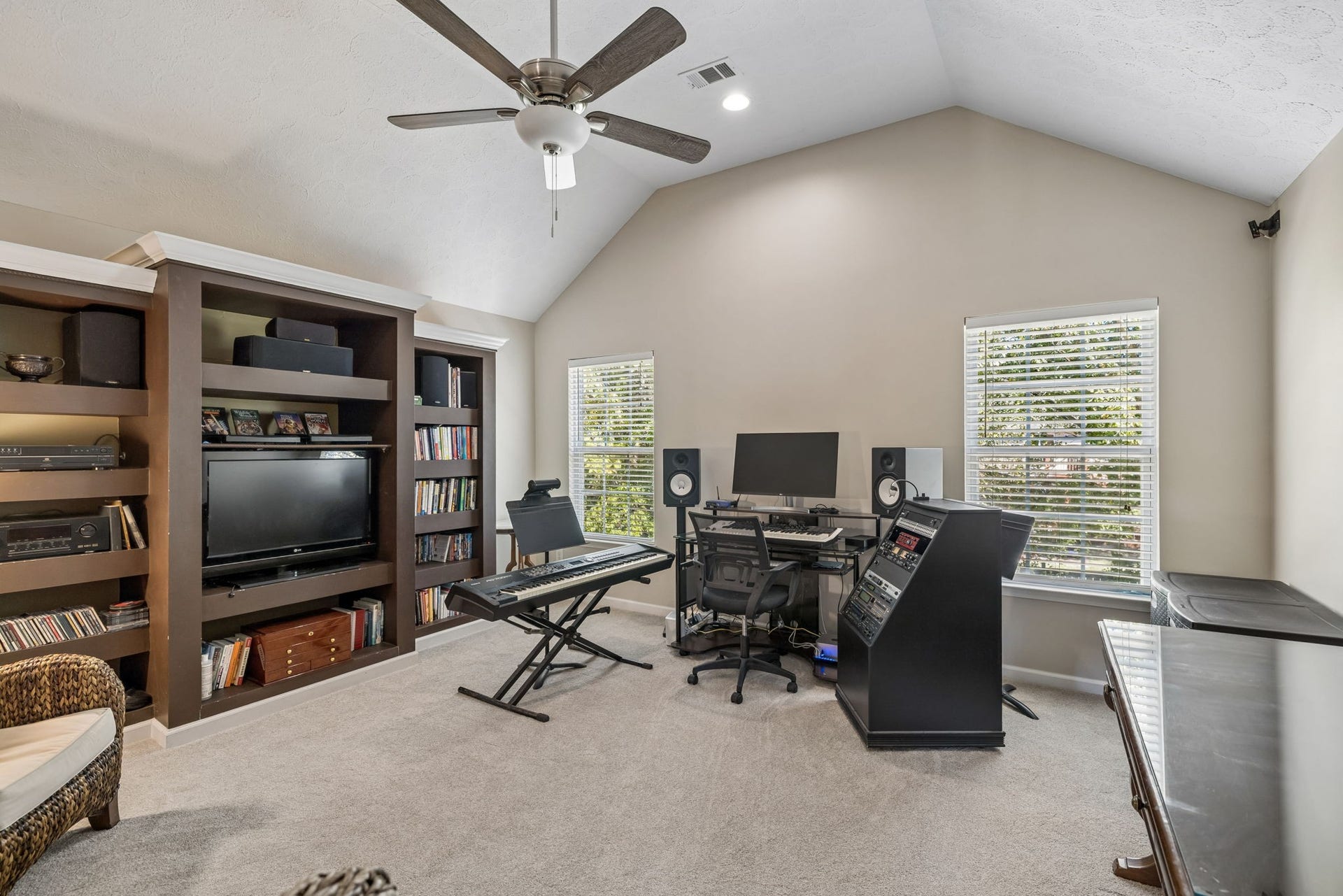 7460 Riverland Dr, Nashville, TN 37221 7460 Riverland Dr, Nashville, TN 37221