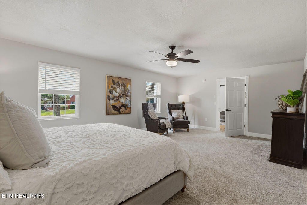 12801 Peach View Drive, Knoxville, TN 37922 12801 Peach View Drive, Knoxville, TN 37922