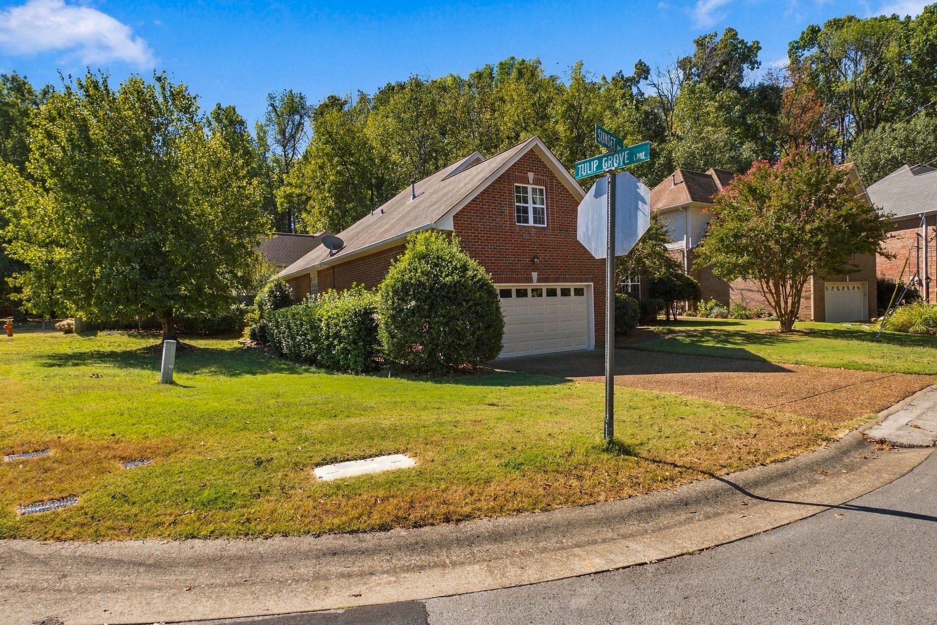 4952 Tulip Grove Ln, Hermitage, TN 37076 4952 Tulip Grove Ln, Hermitage, TN 37076