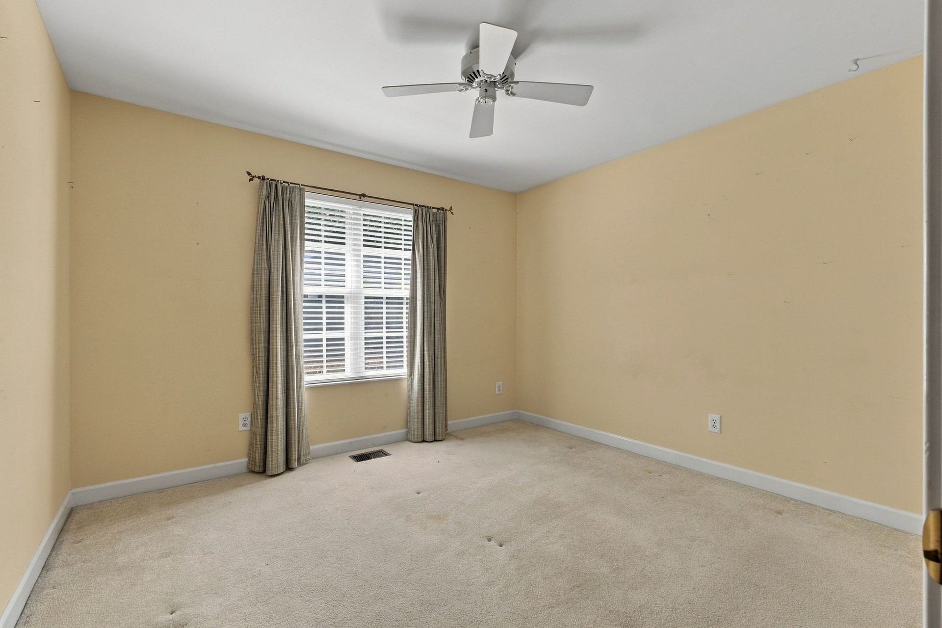 4952 Tulip Grove Ln, Hermitage, TN 37076 4952 Tulip Grove Ln, Hermitage, TN 37076