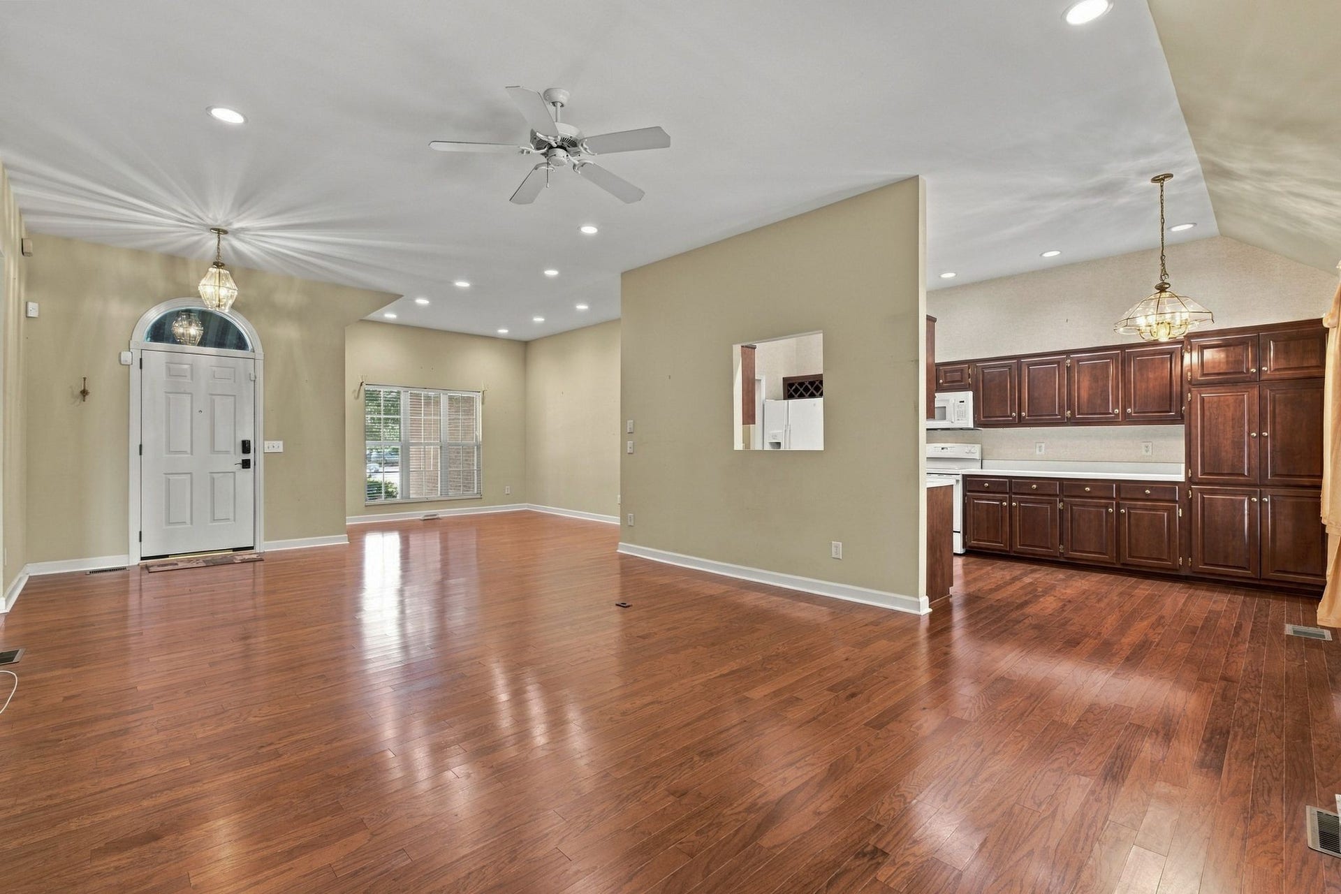 4952 Tulip Grove Ln, Hermitage, TN 37076 4952 Tulip Grove Ln, Hermitage, TN 37076