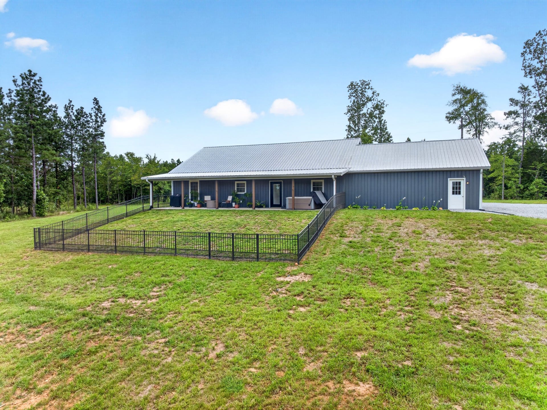 3931 Hwy 231, Erin, TN 37061 3931 Hwy 231, Erin, TN 37061