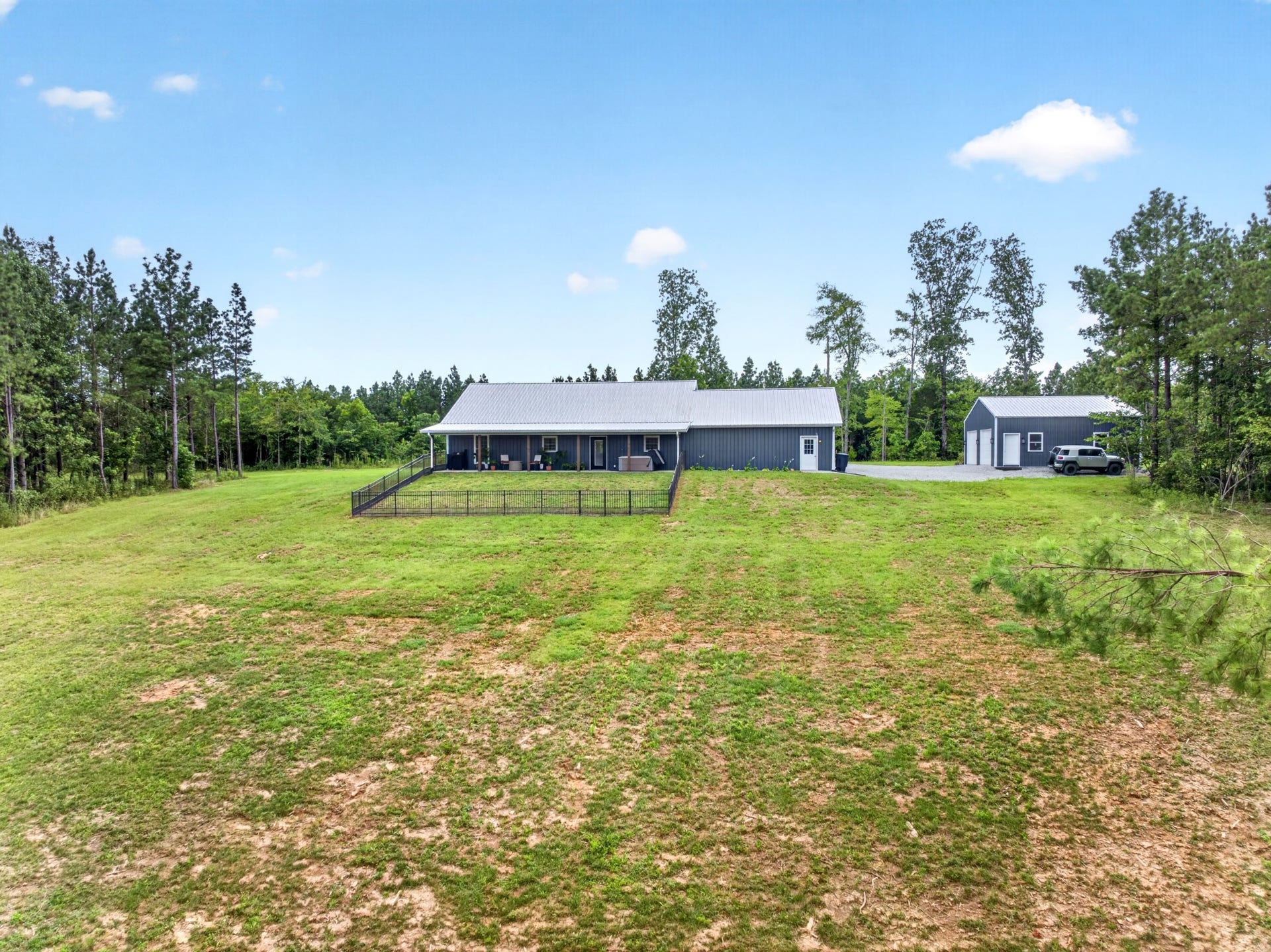 3931 Hwy 231, Erin, TN 37061 3931 Hwy 231, Erin, TN 37061