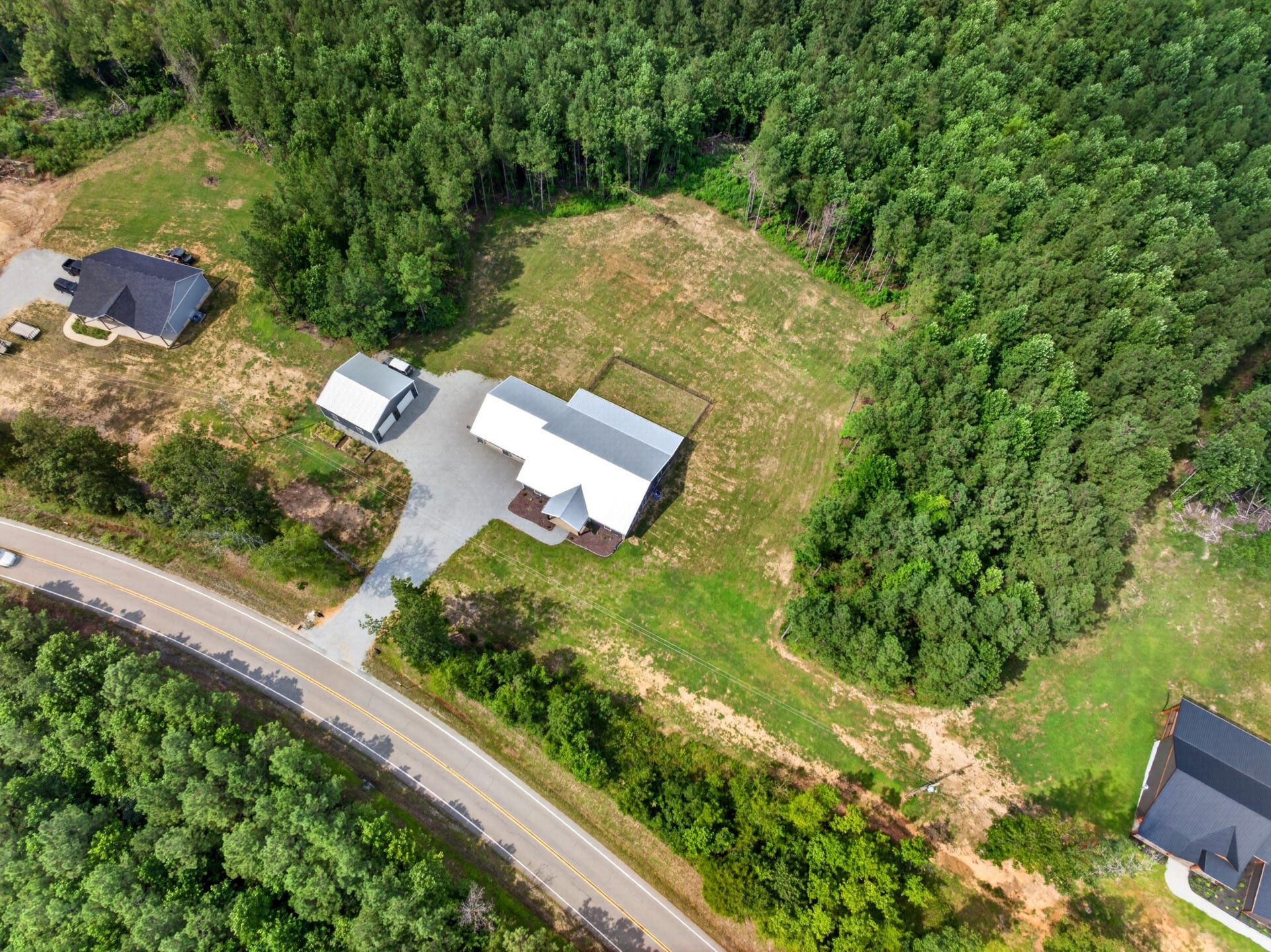 3931 Hwy 231, Erin, TN 37061 3931 Hwy 231, Erin, TN 37061