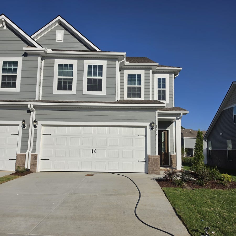 Property photo for 1752 Manuka Ln, Columbia, TN