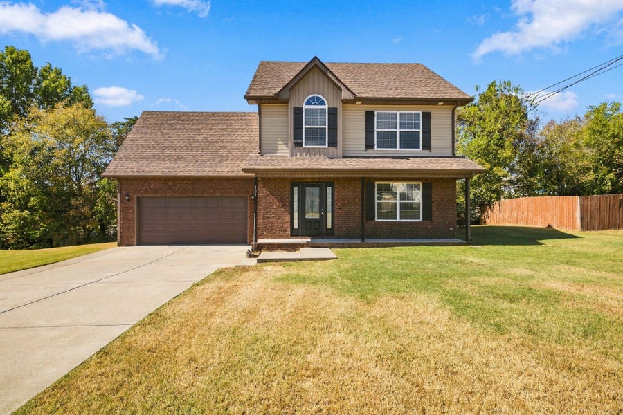 Property photo for 121 Pledge Ct, La Vergne, TN