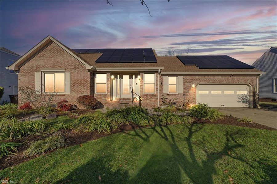 Property photo for 1302 Copper Stone Circle, Chesapeake, VA