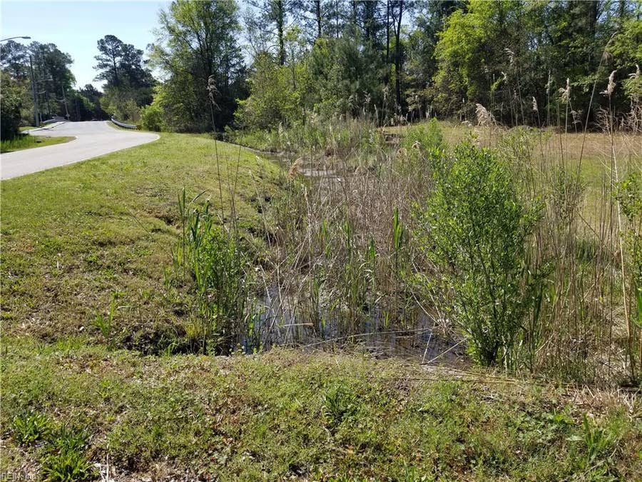 Property photo for 1.64ac Bells Mill Road, Chesapeake, VA