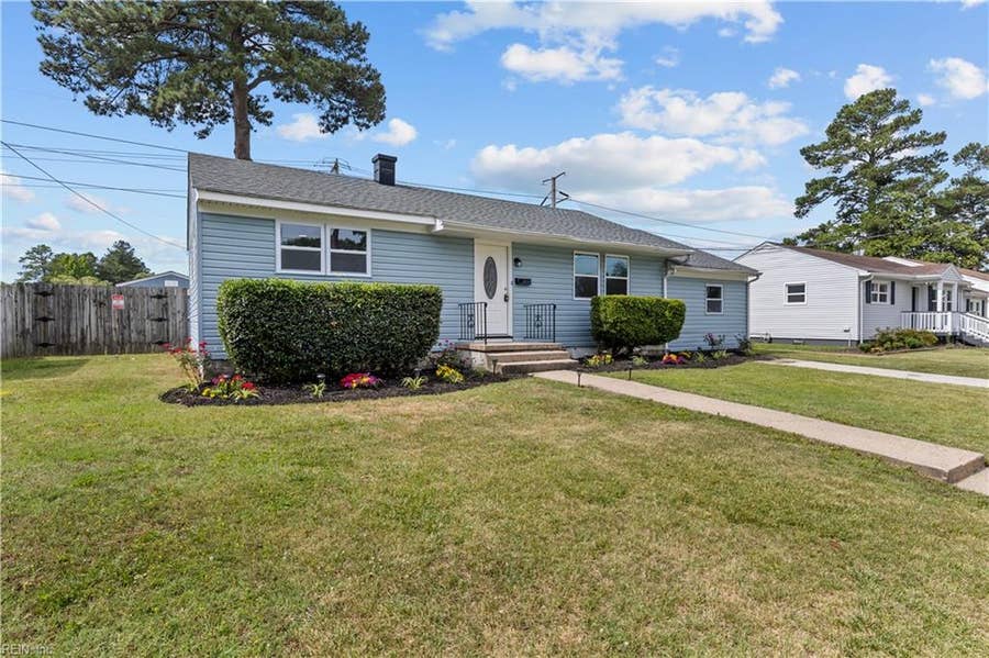 Property photo for 2517 Lynnriver Drive, Virginia Beach, VA