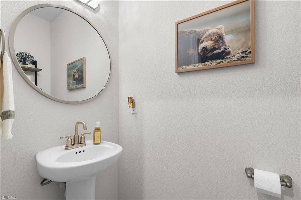 3032 Kingsfield Drive, Virginia Beach, VA 23456