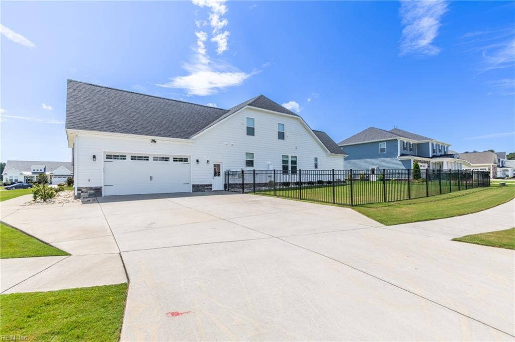 3032 Kingsfield Drive, Virginia Beach, VA 23456
