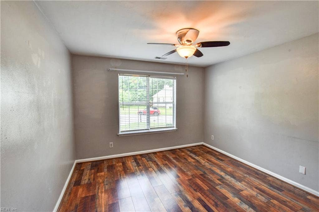 117 Poplar Grove Crescent, Suffolk, VA 23434 117 Poplar Grove Crescent, Suffolk, VA 23434