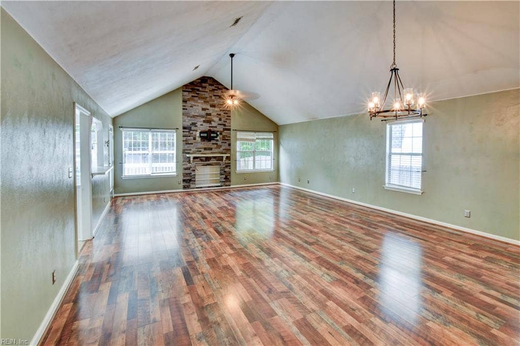 117 Poplar Grove Crescent, Suffolk, VA 23434 117 Poplar Grove Crescent, Suffolk, VA 23434