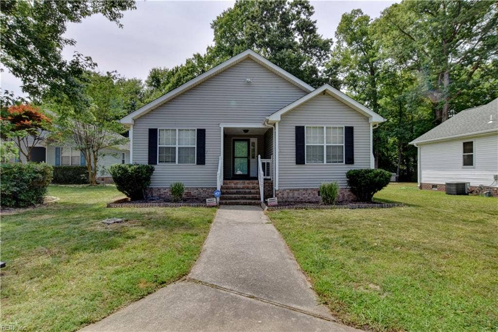 117 Poplar Grove Crescent, Suffolk, VA 23434 117 Poplar Grove Crescent, Suffolk, VA 23434
