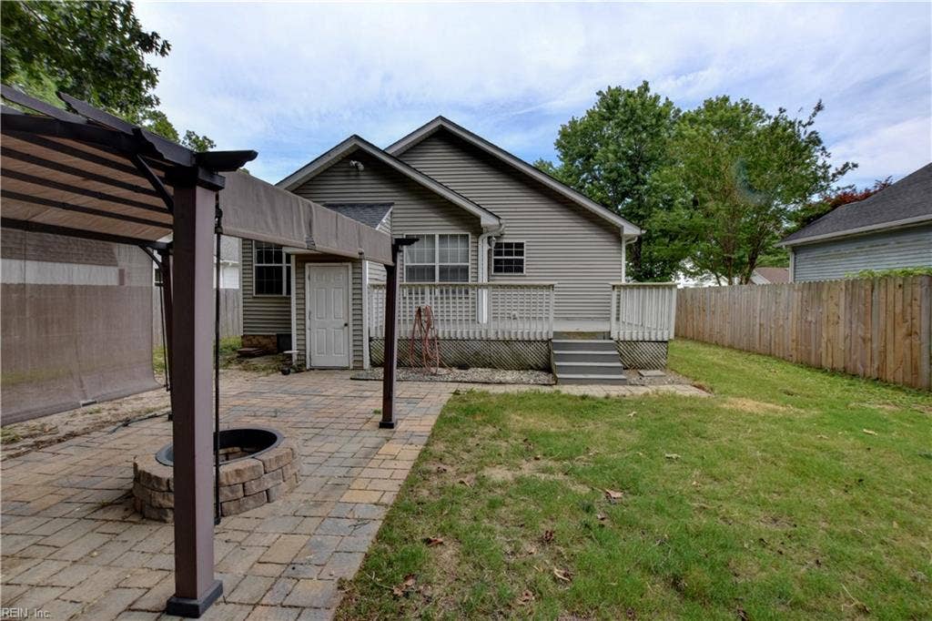 117 Poplar Grove Crescent, Suffolk, VA 23434 117 Poplar Grove Crescent, Suffolk, VA 23434
