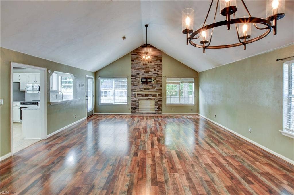 117 Poplar Grove Crescent, Suffolk, VA 23434 117 Poplar Grove Crescent, Suffolk, VA 23434