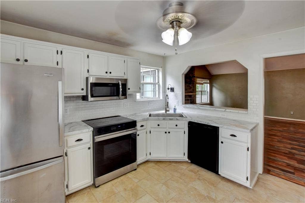 117 Poplar Grove Crescent, Suffolk, VA 23434 117 Poplar Grove Crescent, Suffolk, VA 23434