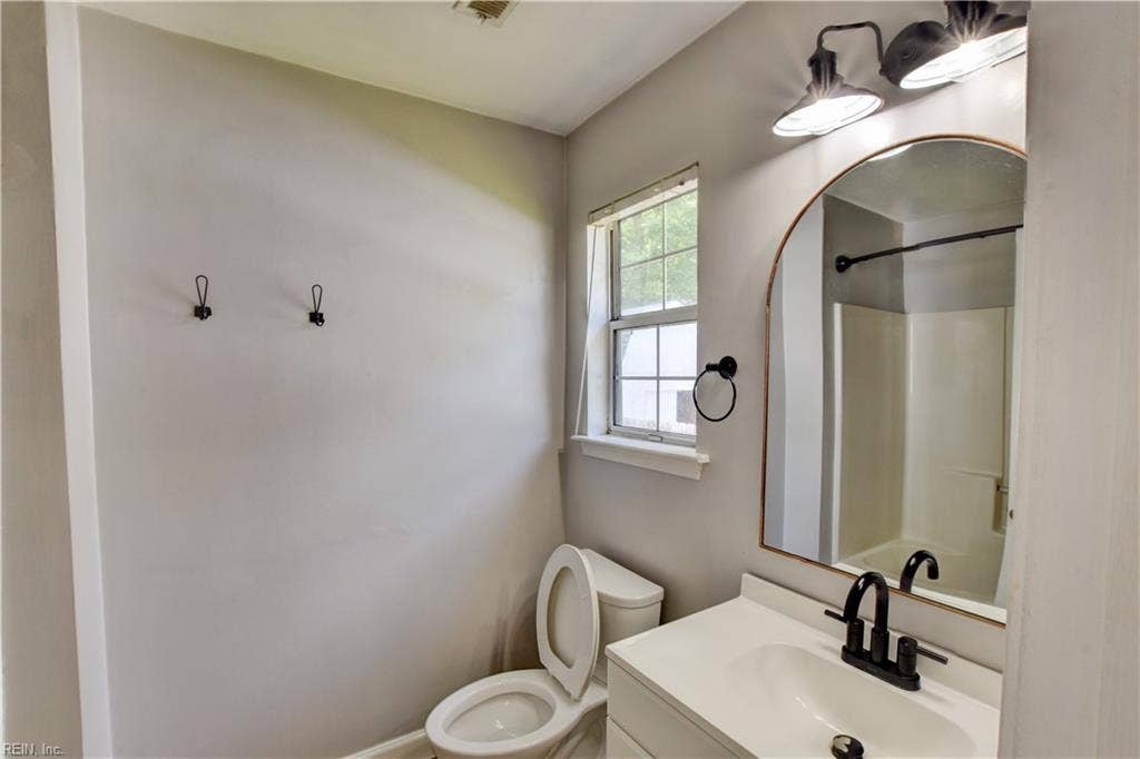 117 Poplar Grove Crescent, Suffolk, VA 23434 117 Poplar Grove Crescent, Suffolk, VA 23434